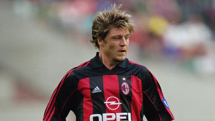 Thomas Helveg Milan 2001