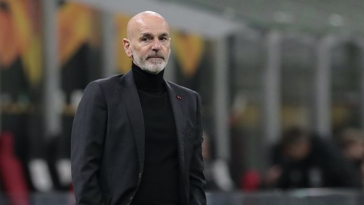 Stefano Pioli (allenatore AC Milan), qui durante Milan-Manchester United 0-1 (Europa League 2020-2021) | News (Getty Images) Stefano Pioli (allenatore AC Milan), qui durante Milan-Manchester United 0-1 (Europa League 2020-2021) | News (Getty Images)