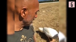 VIDEO Spalletti, non solo calcio. Il tecnico ex Inter e Roma tra biscotti e… paperelle: “Vi presento Biancaneve”