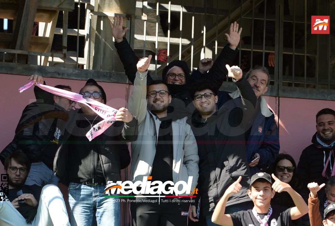 FOTOTIFO Palermo-Frosinone 1-1, i tifosi allo Stadio “Renzo Barbera” (Gallery) - immagine 57