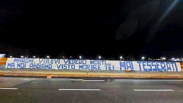 FOTO Striscione shock contro Maroni, indagine della Digos sugli ultras- immagine 2