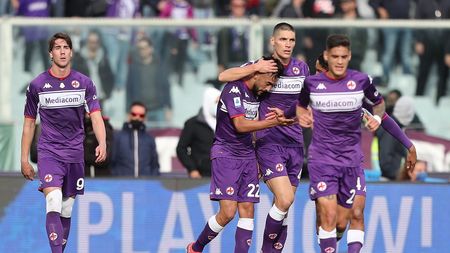 FLORENCE, ITALY - OCTOBER 24: Nicolas Gonzalez of ACF Fiorentina celebrates after scoring a goal during the Serie A match between ACF Fiorentina and Cagliari Calcio at Stadio Artemio Franchi on October 24, 2021 in Florence, Italy. (Photo by Gabriele Maltinti/Getty Images) FLORENCE, ITALY - OCTOBER 24: Nicolas Gonzalez of ACF Fiorentina celebrates after scoring a goal during the Serie A match between ACF Fiorentina and Cagliari Calcio at Stadio Artemio Franchi on October 24, 2021 in Florence, Italy. (Photo by Gabriele Maltinti/Getty Images)