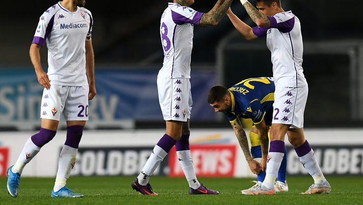 VERONA, ITALY - APRIL 20: Erick Pulgar celebrates with Lucas Martinez Quarta of ACF Fiorentina after the Serie A match between Hellas Verona FC and ACF Fiorentina at Stadio Marcantonio Bentegodi on April 20, 2021 in Verona, Italy. Sporting stadiums around Italy remain under strict restrictions due to the Coronavirus Pandemic as Government social distancing laws prohibit fans inside venues resulting in games being played behind closed doors. (Photo by Alessandro Sabattini/Getty Images) VERONA, ITALY - APRIL 20: Erick Pulgar celebrates with Lucas Martinez Quarta of ACF Fiorentina after the Serie A match between Hellas Verona FC and ACF Fiorentina at Stadio Marcantonio Bentegodi on April 20, 2021 in Verona, Italy. Sporting stadiums around Italy remain under strict restrictions due to the Coronavirus Pandemic as Government social distancing laws prohibit fans inside venues resulting in games being played behind closed doors. (Photo by Alessandro Sabattini/Getty Images)