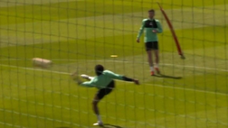 Trent Alexander-Arnold, prodezza balistica al volo