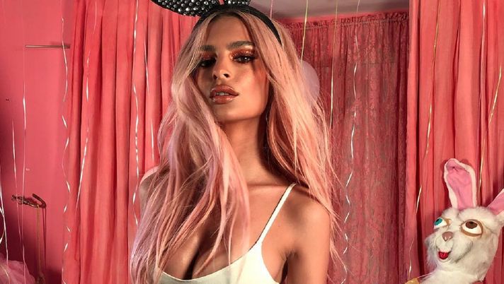 Emily Ratajkowski, il look di Pasqua è da infarto: quasi un milione di like in un&#8217;ora 