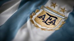 FOTO – Mondiale, Aguero o Higuain? In Argentina si vota con la…sigaretta