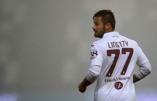REGGIO NELL'EMILIA, ITALY - OCTOBER 23: Karol Linetty of Torino FC looks on during the Serie A match between US Sassuolo and Torino FC at Mapei Stadium - Città del Tricolore on October 23, 2020 in Reggio nell'Emilia, Italy. (Photo by Alessandro Sabattini/Getty Images) REGGIO NELL'EMILIA, ITALY - OCTOBER 23: Karol Linetty of Torino FC looks on during the Serie A match between US Sassuolo and Torino FC at Mapei Stadium - Città del Tricolore on October 23, 2020 in Reggio nell'Emilia, Italy. (Photo by Alessandro Sabattini/Getty Images)