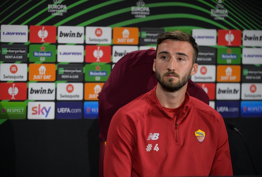 La conferenza di Mourinho e Cristante alla vigilia di Roma-Leicester – FOTO GALLERY - immagine 3