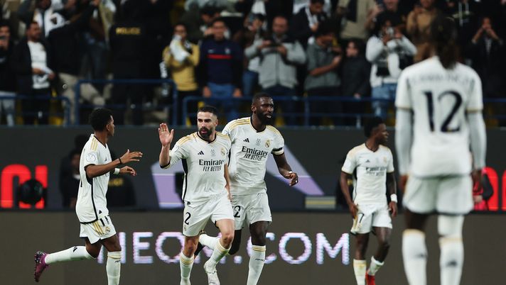 RIYADH, SAUDI ARABIA - JANUARY 10: Daniel Carvajal of Real Madrid celebrates scoring his team's third goal with teammates Antonio Ruediger (R) and Rodrygo during the Super Copa de Espana match between Real Madrid CF and Atletico Madrid at Al-Awwal Park on January 10, 2024 in Riyadh, Saudi Arabia. (Photo by Yasser Bakhsh/Getty Images) Bayern Monaco Real Madrid