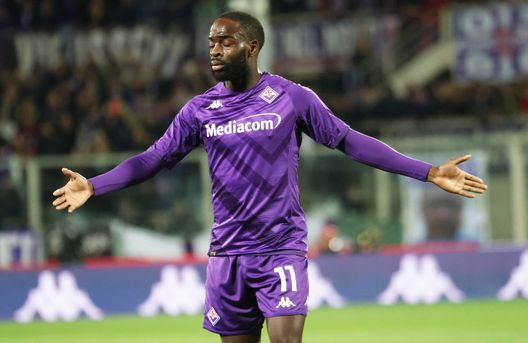GERMOGLI PH: 17 APRILE 2023 FIRENZE STADIO ARTEMIO FRANCHI CAMPIONATO SERIE A FIORENTINA VS ATALANTA NELLA FOTO IKONE' Nico Gonzalez vince il premio dell’altruismo. Ikonè evanescente- immagine 2