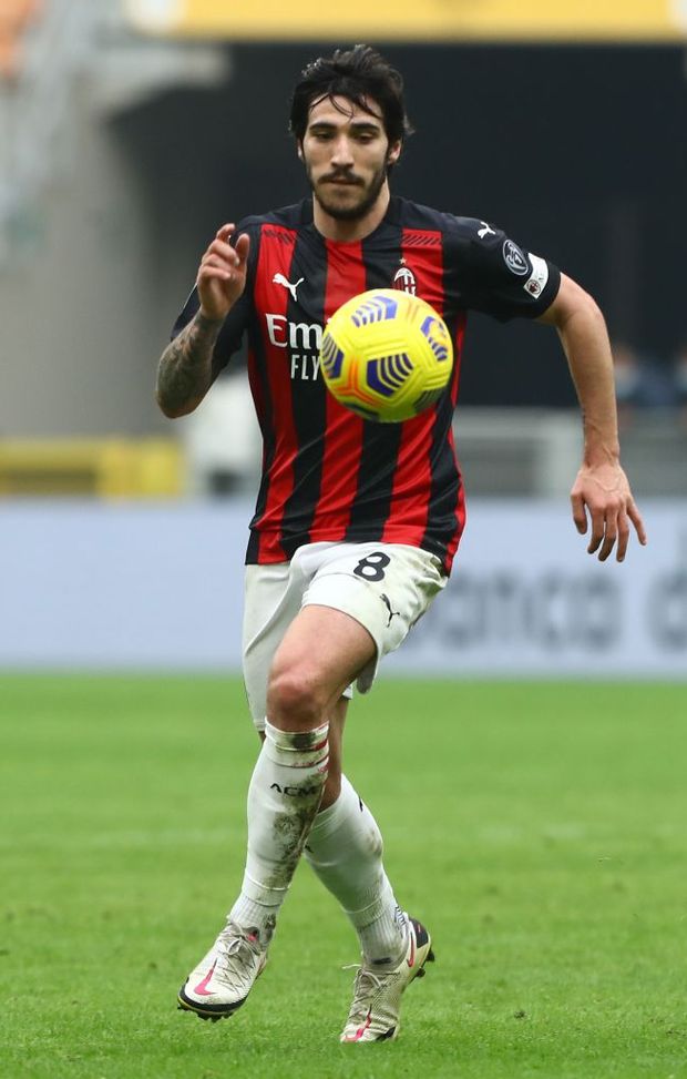 (Photo by Marco Luzzani/Getty Images) (Photo by Marco Luzzani/Getty Images)