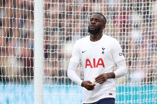 (Photo by Julian Finney/Getty Images) ndombele napoli