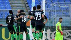 Serie A – Il Sassuolo espugna Napoli ed è secondo. La Roma stende la Viola