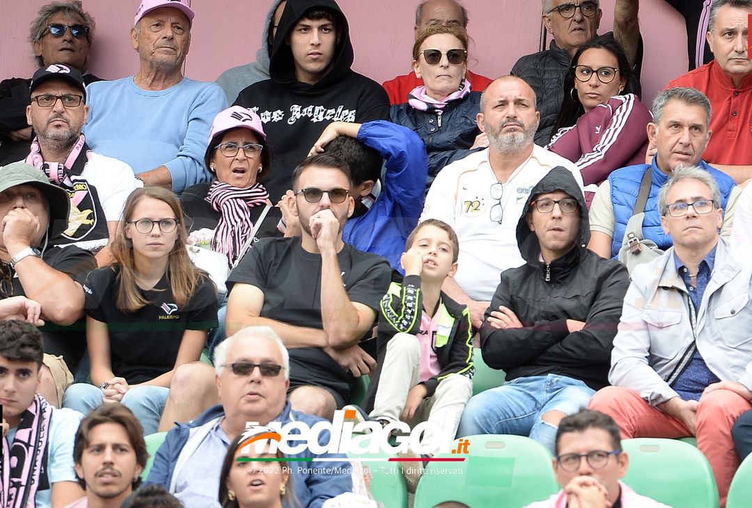 FOTOTIFO Palermo-Sudtirol 0-1, i tifosi allo Stadio “Renzo Barbera” (GALLERY) - immagine 40