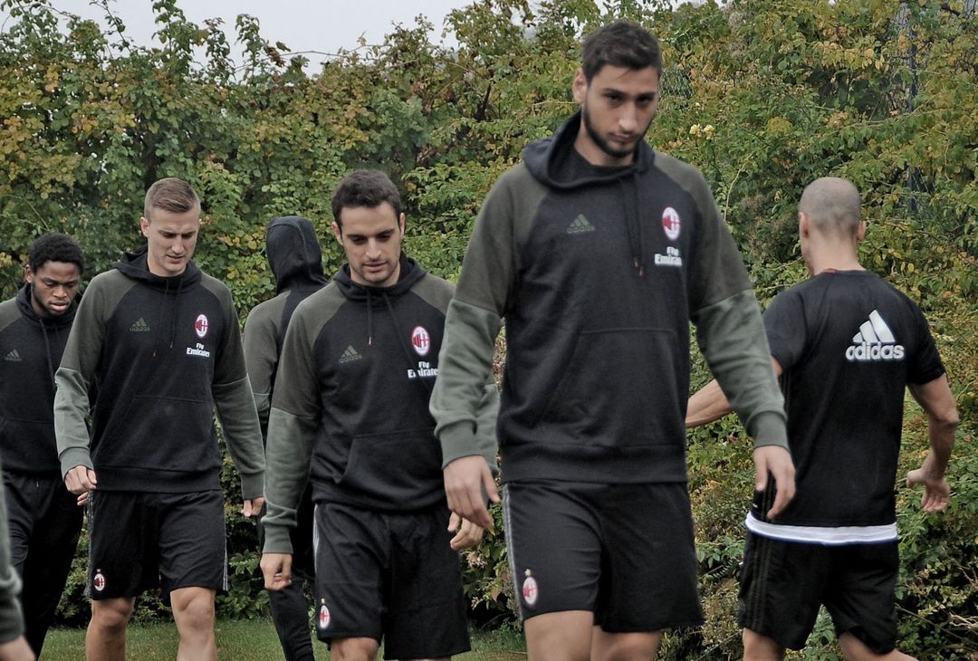 GALLERY – Chievo-Milan, lo stretching dei rossoneri in albergo - immagine 3