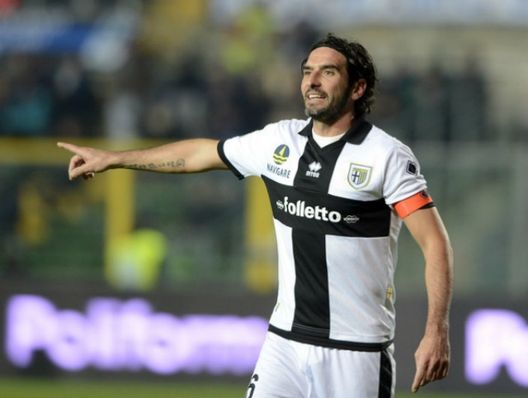 Alessandro Lucarelli, capitano del Parma (Fonte foto: www.calcioworld.it) Alessandro Lucarelli, capitano del Parma (Fonte foto: www.calcioworld.it)