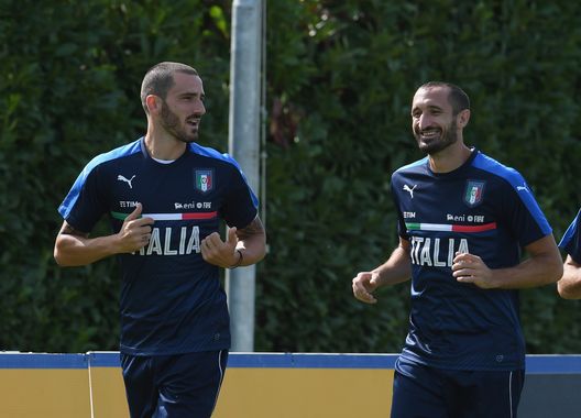 Chiellini in Nazionale con Bonucci Chiellini in Nazionale con Bonucci