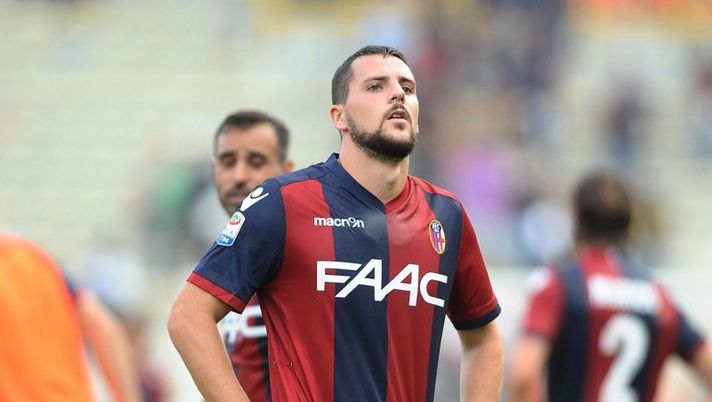 BOLOGNA, ITALY - OCTOBER 02:  Mattia Destro # 10 of Bologna FC looks dejected at the end of the Serie A match between Bologna FC and Genoa CFC at Stadio Renato Dall'Ara on October 2, 2016 in Bologna, Italy.  (Photo by Mario Carlini / Iguana Press/Getty Images)  Bologna, gli aggiornamenti sull’infortunio di Destro: la speranza… - immagine 1