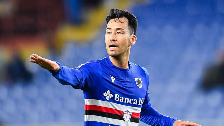 GENOA, ITALY - DECEMBER 19: Maya Yoshida of Sampdoria looks on during the Serie A match between UC Sampdoria and Venezia FC at Stadio Luigi Ferraris on December 19, 2021 in Genoa, Italy. (Photo by Getty Images) Sampdoria, novità per Yoshida: infortunio superato e allenamento in gruppo verso l’Empoli - immagine 1