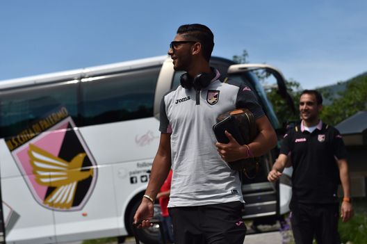 BAD KLEINKIRCHHEIM, AUSTRIA - JULY 11: Achraf Laazar arrives at US Citta' di Palermo training camp base on July 11, 2016 in Bad Kleinkirchheim, Austria. (Photo by Tullio M. Puglia/Getty Images) Lazaar rivela: “Era fatta con la Fiorentina. Ma io volevo l’Inghilterra”- immagine 2