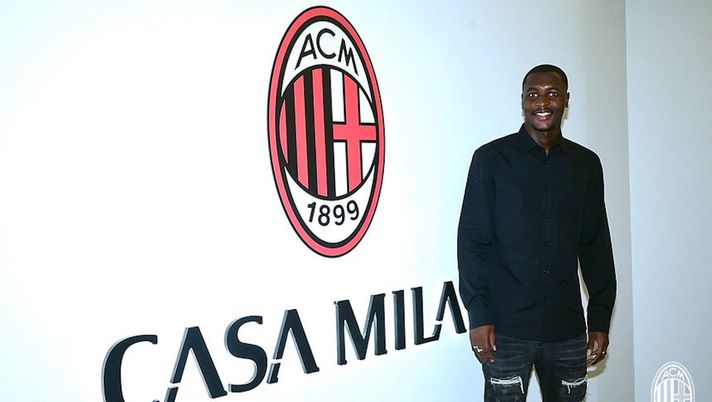 Fodé Ballo-Touré (difensore AC Milan), nuovo acquisto dei rossoneri | Calciomercato Milan News (acmilan.com) 
