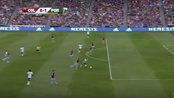 VIDEO / Lo splendido gol di Armenteros che ricorda quello di Bergkamp in un Arsenal-Newcastle