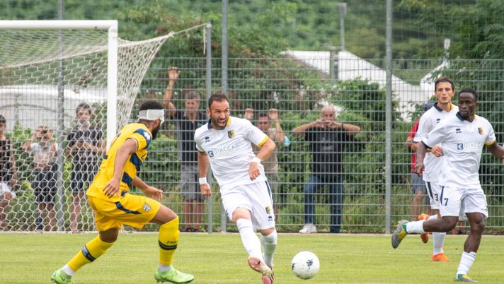 Trento, Barbuti segna il primo gol a Buffon