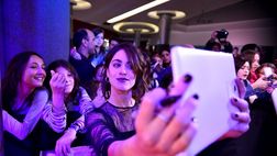 Basta un like e scoppia il caso: “A Fedez piace Tini Stoessel?”