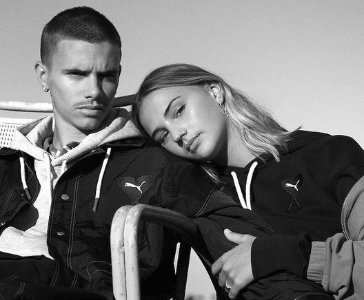 Altro matrimonio in casa Beckham: “Si definiscono due anime gemelle, sono innamorati” - immagine 1