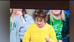 VIDEO / Il figlio perde, la mamma distrugge gli occhiali