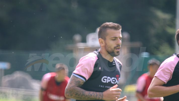 Trajkovski: “Rosanero dal primo giorno, siamo i migliori. Cessione? Ne siamo consapevoli…”  Trajkovski: “Rosanero dal primo giorno, siamo i migliori. Cessione? Ne siamo consapevoli…”