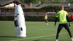 Milan, assist in allenamento per De Ketelaere: in gol Gabbia (Video)