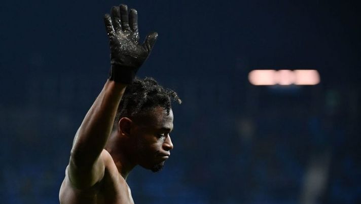 Atalanta's Colombian forward Duvan Zapata reacts at the end of the UEFA Champions League Group F football match between Atalanta and Villarreal on December 9, 2021 at the Atleti Azzurri d'Italia stadium in Bergamo. (Photo by Isabella BONOTTO / AFP) (Photo by ISABELLA BONOTTO/AFP via Getty Images) Infortunio Zapata, Gasperini: “Niente rischi, è molto difficile per l’Inter. Gosens…” - immagine 1