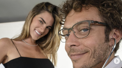 Valentino Rossi è un ‘dottore’ felice: la sua Francesca è in attesa