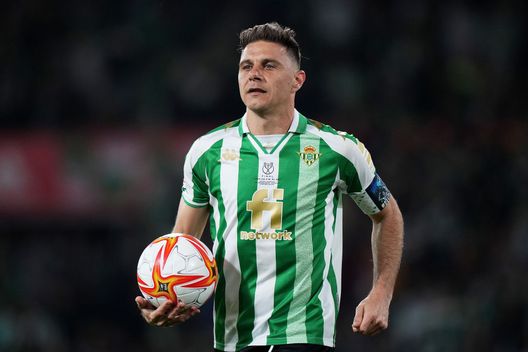 (Photo by Angel Martinez/Getty Images) Betis, Joaquin non ce la fa per il derby: tornerà dopo il Mondiale…- immagine 2