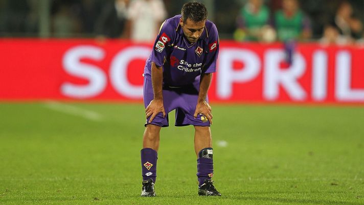 FLORENCE, ITALY - SEPTEMBER 18: Marco Marchionni of ACF Fiorentina shows his dejection during the Serie A match between Fiorentina and Lazio at Stadio Artemio Franchi on September 18, 2010 in Florence, Italy.  (Photo by Gabriele Maltinti/Getty Images) 