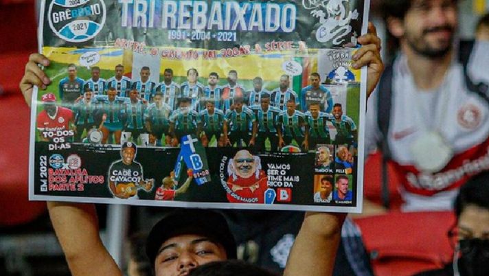 Porto Alegre, l’Internacional perde: ma i suoi tifosi esultano…per il Gremio in B Porto Alegre, l’Internacional perde: ma i suoi tifosi esultano…per il Gremio in B - immagine 1