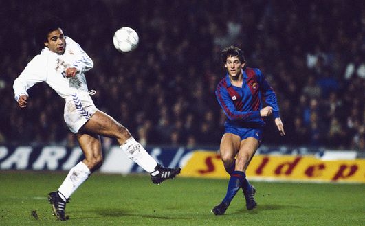 (Photo by Simon Bruty/Allsport/Getty Images) “Insultato per la mia pelle scura”: le rivelazioni di Gary Lineker…- immagine 2