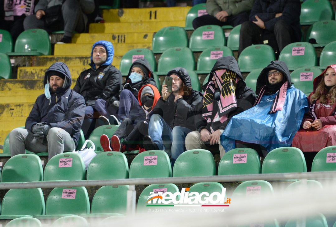 FOTO, i tifosi allo stadio per Palermo – Monopoli 2-1 (Gallery) - immagine 44