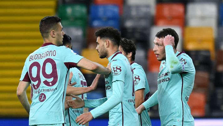 UDINE, ITALY - APRIL 10: Andrea Belotti of Torino FC celebrates with Alessandro Buongiorno and team mates after scoring their side's first goal during the Serie A match between Udinese Calcio and Torino FC at Dacia Arena on April 10, 2021 in Udine, Italy. Sporting stadiums around Italy remain under strict restrictions due to the Coronavirus Pandemic as Government social distancing laws prohibit fans inside venues resulting in games being played behind closed doors. (Photo by Alessandro Sabattini/Getty Images) UDINE, ITALY - APRIL 10: Andrea Belotti of Torino FC celebrates with Alessandro Buongiorno and team mates after scoring their side's first goal during the Serie A match between Udinese Calcio and Torino FC at Dacia Arena on April 10, 2021 in Udine, Italy. Sporting stadiums around Italy remain under strict restrictions due to the Coronavirus Pandemic as Government social distancing laws prohibit fans inside venues resulting in games being played behind closed doors. (Photo by Alessandro Sabattini/Getty Images)
