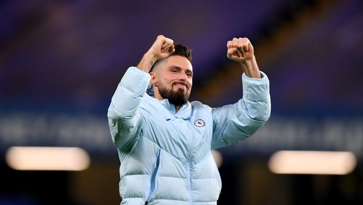 LONDON, ENGLAND - DECEMBER 05: Olivier Giroud celebrates his sides victory following the Premier League match between Chelsea and Leeds United at Stamford Bridge on December 05, 2020 in London, England. A limited number of fans are welcomed back to stadiums to watch elite football across England. This was following easing of restrictions on spectators in tiers one and two areas only. (Photo by Daniel Leal-Olivas - Pool/Getty Images) LONDON, ENGLAND - DECEMBER 05: Olivier Giroud celebrates his sides victory following the Premier League match between Chelsea and Leeds United at Stamford Bridge on December 05, 2020 in London, England. A limited number of fans are welcomed back to stadiums to watch elite football across England. This was following easing of restrictions on spectators in tiers one and two areas only. (Photo by Daniel Leal-Olivas - Pool/Getty Images)