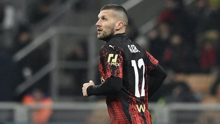 Ante Rebic (attaccante AC Milan), qui durante Milan-Atalanta 2-0 (Serie A 2022-2023) | News (Getty Images) Ante Rebic AC Milan Milan-Atalanta 2-0 Serie A 2022-2023