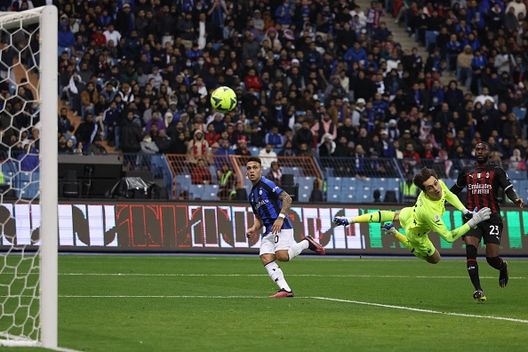 (Getty Images) La Supercoppa è nerazzurra: il Milan subisce un pesante 3-0 dall’Inter. Perla Lautaro- immagine 2