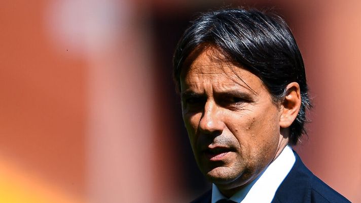 GENOA, ITALY - SEPTEMBER 12: Simone Inzaghi head coach of Inter looks on before the Serie A match between UC Sampdoria and FC Internazionale at Stadio Luigi Ferraris on September 12, 2021 in Genoa, Italy. (Photo by Getty Images) UFFICIALE – Simone Inzaghi rinnova con l’Inter: il comunicato e il video - immagine 1