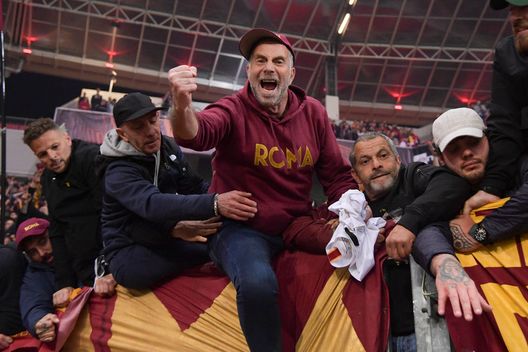 Getty Images Biglietti Budapest, i romanisti provano il ‘piano B’. Ma i voli schizzano alle stelle- immagine 2