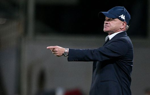 FLORENCE, ITALY - MAY 08: ACF Fiorentina head coach Giuseppe Iachini reacts during the Serie A match between ACF Fiorentina and SS Lazio at Stadio Artemio Franchi on May 08, 2021 in Florence, Italy. Sporting stadiums around Italy remain under strict restrictions due to the Coronavirus Pandemic as Government social distancing laws prohibit fans inside venues resulting in games being played behind closed doors. (Photo by Marco Rosi - SS Lazio/Getty Images) Iachini, ufficiale: è finita con il Parma. All-in su Gattuso?- immagine 2