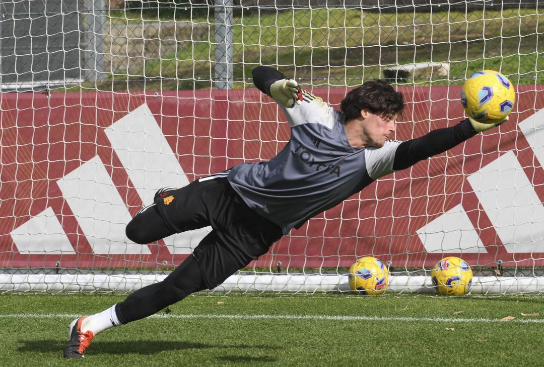 Roma, l’allenamento in vista dell’Inter: pronto il rientro di Smalling – FOTOGALLERY - immagine 13
