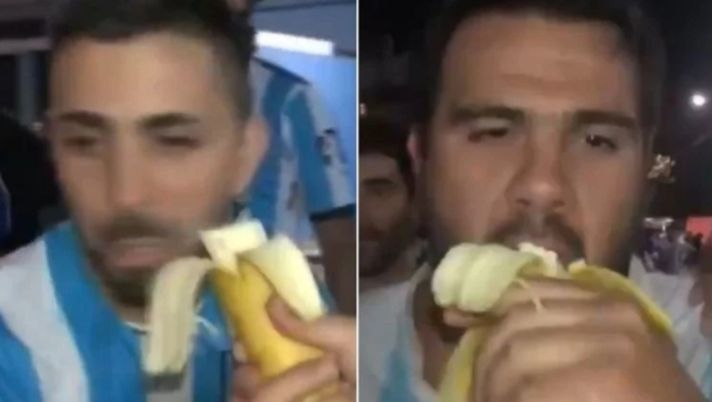 Mangiano banane per festeggiare il derby 