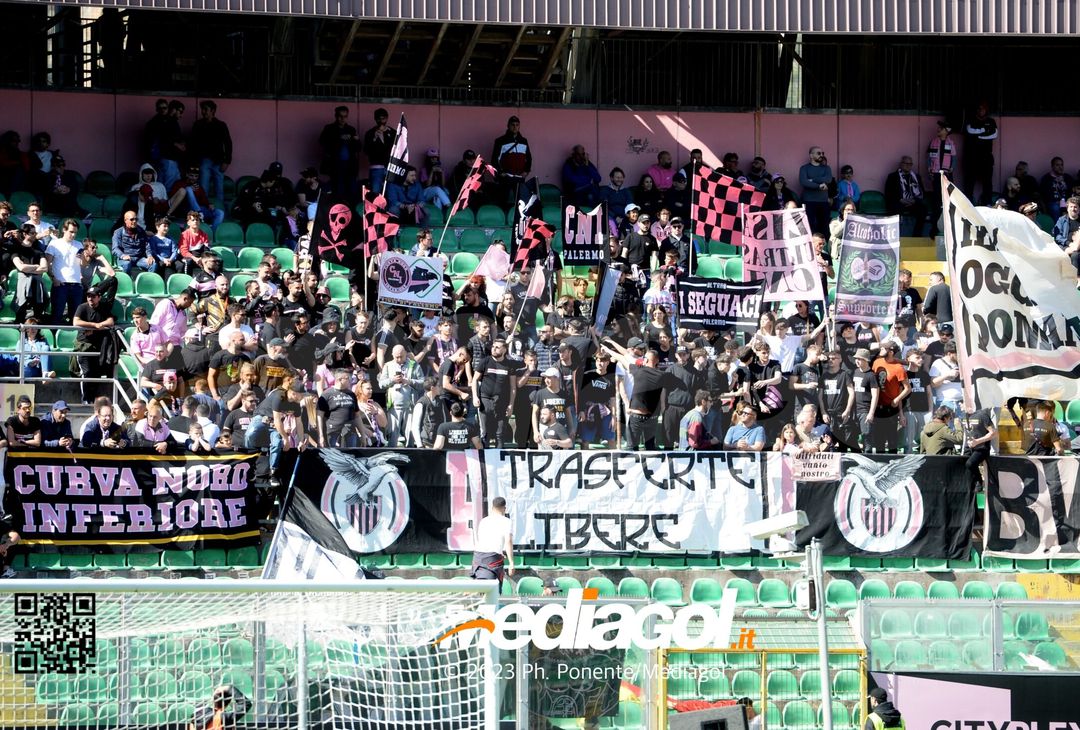 FOTO Palermo-Benevento 1-1, 34ª giornata di Serie B 2022-2023 (La Gallery) - immagine 32