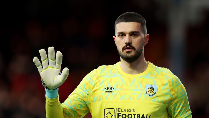 Burnley promosso, il portiere Muric non bada a spese: super mancia alla cameriera - immagine 1